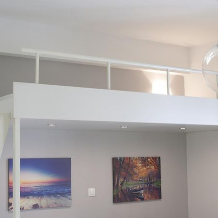 Victoria Sq., A Cozy And Stylish Apartment Athene Buitenkant foto